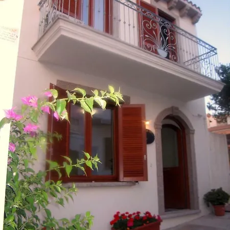 De Mar Bed & Breakfast *